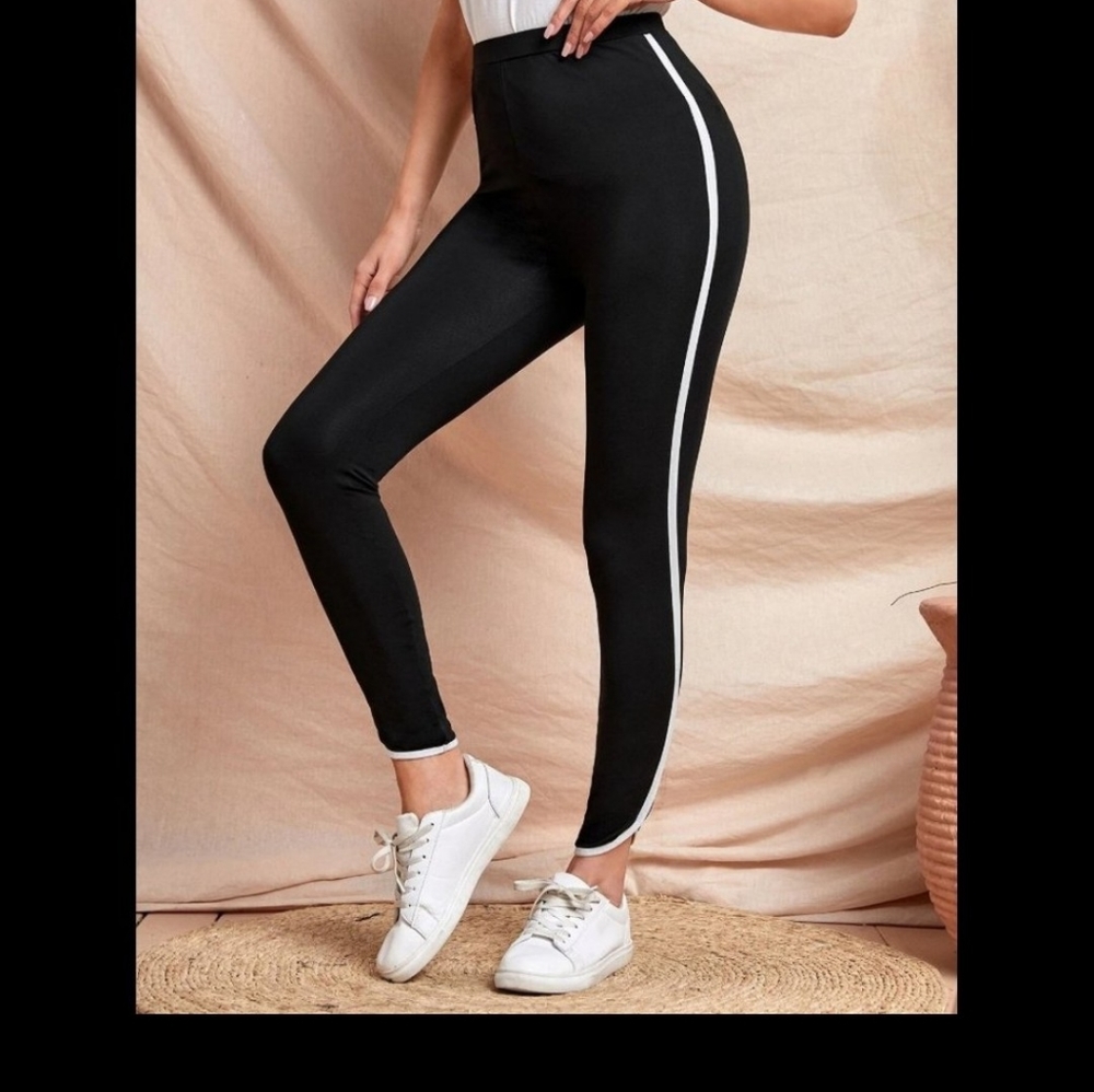 NEW High Rise Striped Leggins💞 - Picture 6 of 13
